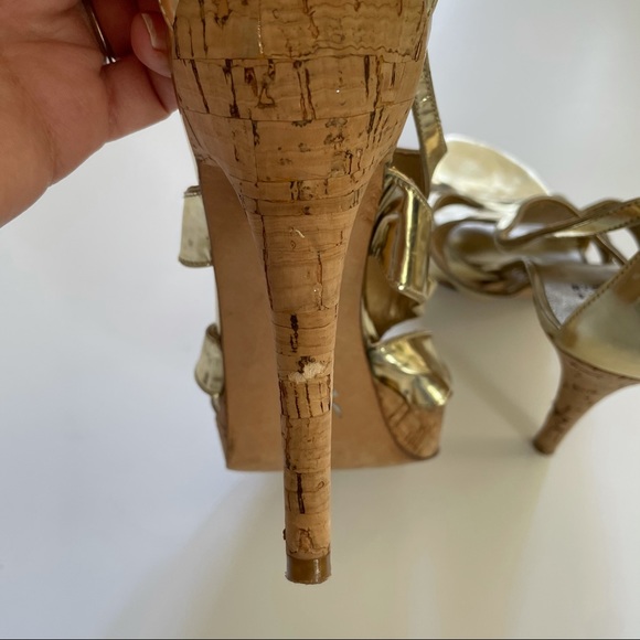 Stuart Weitzman Gold Cork High Heels size 10 - Picture 11 of 14